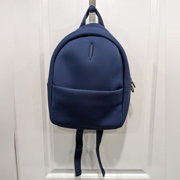 Thacker Navy Blue Neoprene Cocoon Ella Carey Day Pack Backpack Bag Travel Flying - Picture 2 of 7